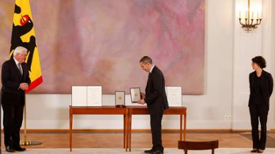 phoenix vor ort: Bundesverdienstkreuz für BioNTech-Gründer