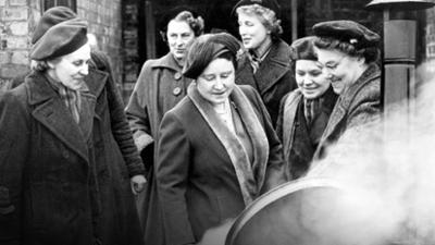 ZDF-History: Die Queen im Krieg