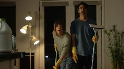 Based on a True Story - Sprich oder stirb!: Staffel 2 Folge 1 Flüssiges Gold