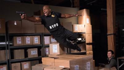 Brooklyn Nine-Nine: Der Ebenholz-Falke fliegt wieder