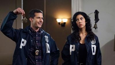 Brooklyn Nine-Nine: Die Zwei sind echt furchtbar: Groß und hübsch