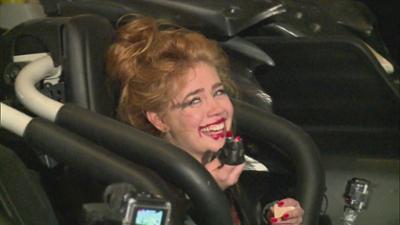 Circus HalliGalli: Palina beim Speed-Dating in der Achterbahn