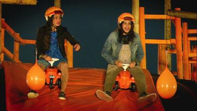 Crash Games - Bruchlandung der Realitystars: Fünf unnormal tolle Spiele warten auf drei endgeile Teams