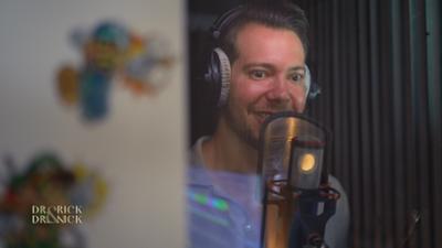 Dr. Rick & Dr. Nick - Die Schönheits-Docs: Auf geheimer Mission: Rick plant Geburtstagsüberraschung für Nick