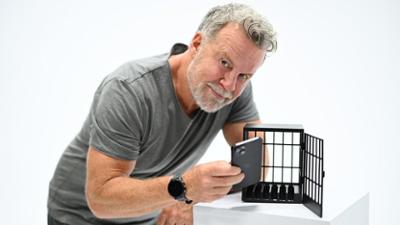 JENKE.: Experiment. Nicht ohne mein Handy