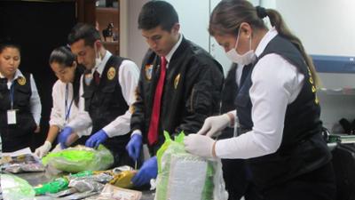 Airport Security: Peru: Staffel 3 Folge 7 Coffee and Cocaine