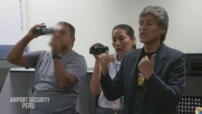 Airport Security: Peru: Staffel 3 Folge 16 Family Affair