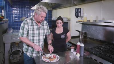American Food Trip - mit Guy Fieri: Eine kochende Ingenieurin und die süßesten Versuchungen