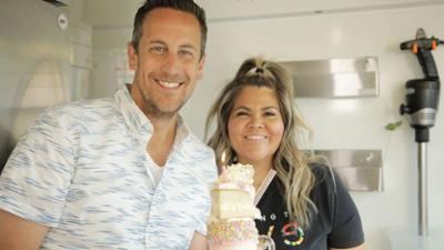 Crazy Food USA - Wir frittieren (fast) alles!: Staffel 8 Folge 8 Frittierte Milch und Kekse