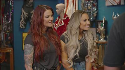 Die WWE-Schatzjäger: Staffel 2 Folge 7 Trish Stratus, Alundra Blayze Die WWE-Schatzjäger: Staffel 2 Folge 7 Trish Stratus, Alundra Blayze