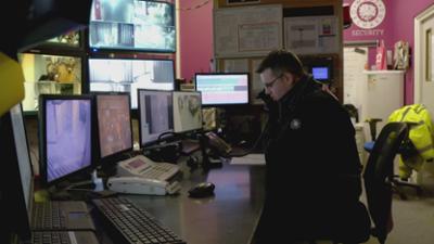 Gauner vs. Kaufhaus-Cops: Staffel 4 Folge 10 Auf Verfolgungsjagd