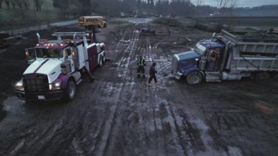 Highway Heroes Canada: Staffel 13 Folge 10 Die Weihnachtsparade Highway Heroes Canada: Staffel 13 Folge 10 Die Weihnachtsparade