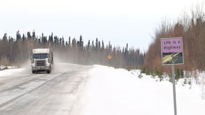 Ice Road Truckers - Gefahr auf dem Eis: Staffel 11 Folge 3 Mysteriöse Begegnung Ice Road Truckers - Gefahr auf dem Eis: Staffel 11 Folge 3 Mysteriöse Begegnung