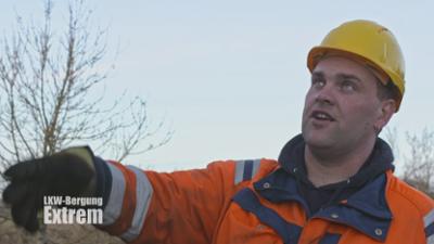 LKW-Bergung extrem: Staffel 4 Folge 12 Das Traktoren-Dilema