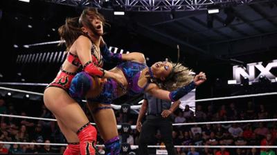 NXT: Extrem intensives Match zwischen Kelani Jordan und Kendal Grey