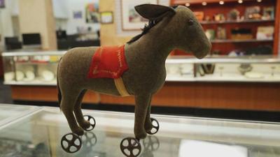 Pawn Stars - Die Drei vom Pfandhaus: Staffel 18, Folge 1865: Steiffscher Esel