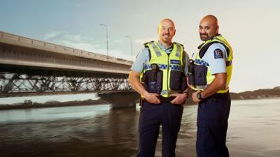 Police Force - Einsatz in Neuseeland: Staffel 21 Folge 3 Spritlose Spritztour