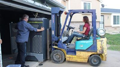 Shipping Wars - Die Transporter: Staffel 5 Folge 5 Die Urnenhalle