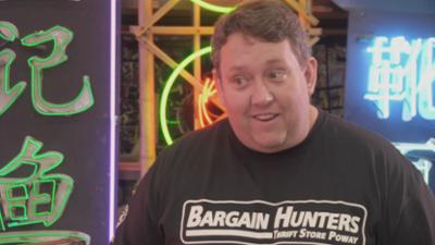 Storage Wars: Staffel 10 Folge 3 Medizinische Erleuchtung Storage Wars: Staffel 10 Folge 3 Medizinische Erleuchtung