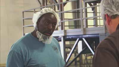 Storage Wars: Staffel 7 Folge 6 Krisengeplagt