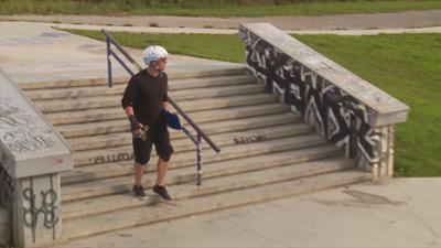 Storage Wars: Staffel 2 Folge 14 Jung geblieben