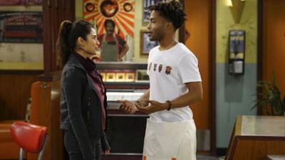 Superior Donuts: Staffel 2 Folge 19 Der Icemann kommt