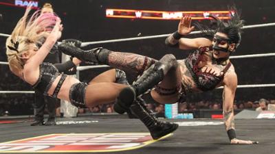 WWE RAW: Rhea Ripley, IYO SKY, Alexa Bliss und Charlotte Flair rasten aus im Ring