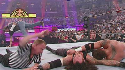 WWE Rivals: Staffel 2 Folge 8 Undertaker vs. Orton