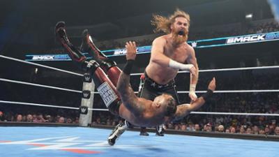 WWE SmackDown: Sami Zayn und Carmelo Hayes mit einem spektakulären Schlagabtausch