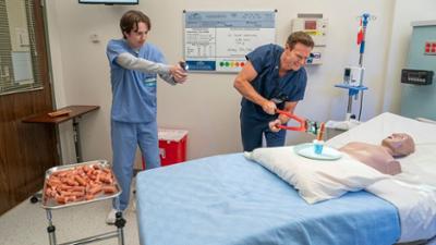 St. Denis Medical: Staffel 1 Folge 6 Ho-Ho-Hallo