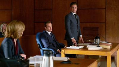 SUITS: Staffel 5 Folge 15 Die Zeit läuft SUITS: Staffel 5 Folge 15 Die Zeit läuft