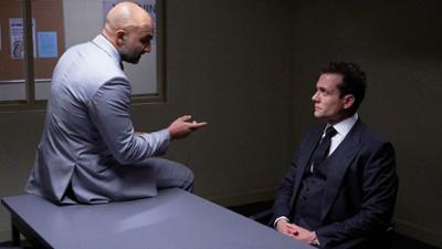 SUITS: Staffel 9 Folge 8 Gefangenendilemma SUITS: Staffel 9 Folge 8 Gefangenendilemma