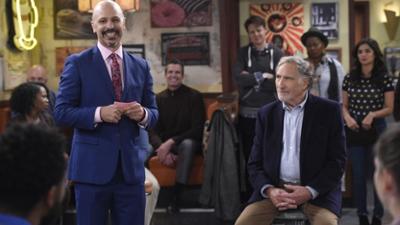 Superior Donuts: Staffel 2 Folge 8 Elektionsstörung