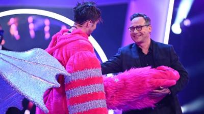 The Masked Singer: Der Monstronaut ist Thore Schölermann