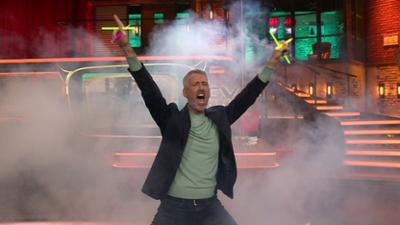 TV total: Staffel 22 Folge 20 Puffi und der Bangaranga-ESC