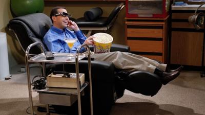 Two and a Half Men: Staffel 8 Folge 16 Dein Mann ist eine Puppe