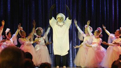 Two and a Half Men: Staffel 3 Folge 8 Ich will tanzen