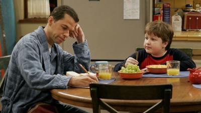 Two and a Half Men: Staffel 3 Folge 15 Meine Zunge ist aus Fleisch