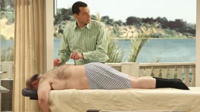 Two and a Half Men: Staffel 11 Folge 20 Therapie am Ozean