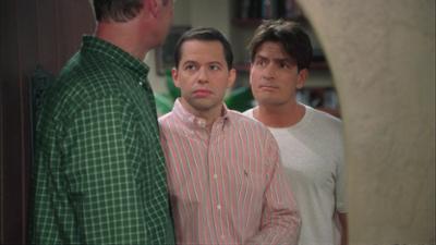 Two and a Half Men: Staffel 6 Folge 6 Der Herr im Haus