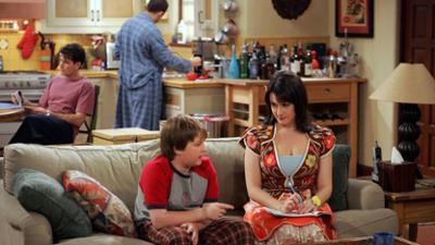 Two and a Half Men: Staffel 4 Folge 15 Nadeln in den Ohren