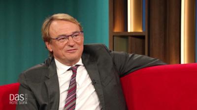 DAS! Rote Sofa: Vatikan-Experte Andreas Englisch auf dem Roten Sofa