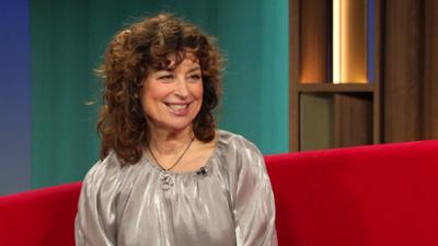 DAS! Rote Sofa: Sängerin und Schauspielerin Isabel Varell auf dem Roten Sofa