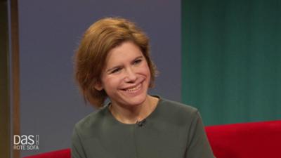 DAS! Rote Sofa: Journalistin und Publizistin Ingrid Brodnig auf dem Roten Sofa