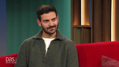 DAS! Rote Sofa: Ex-Fußballer und Sportjournalist Jonas Hummels auf dem Roten Sofa