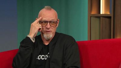 DAS! Rote Sofa: Musiker Thomas D auf dem Roten Sofa
