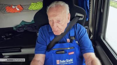 die nordreportage: Herbert gibt Gas - Mit 86 als Trucker auf Tour