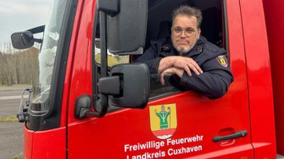 die nordreportage: Trecker, Truck und Feuerwehr - Der Fahrlehrer für große Maschinen