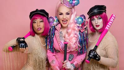 die nordreportage: Beauty, Tattoos, Burlesque - Die Schönheits-WG vom Fischmarkt