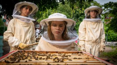 Die Pfefferkörner: Bienenmord (S18/E04)